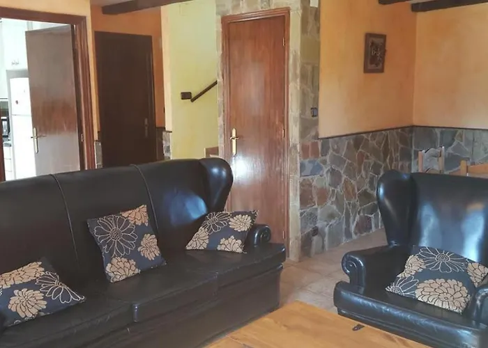 Castillo Goyito Sasamon